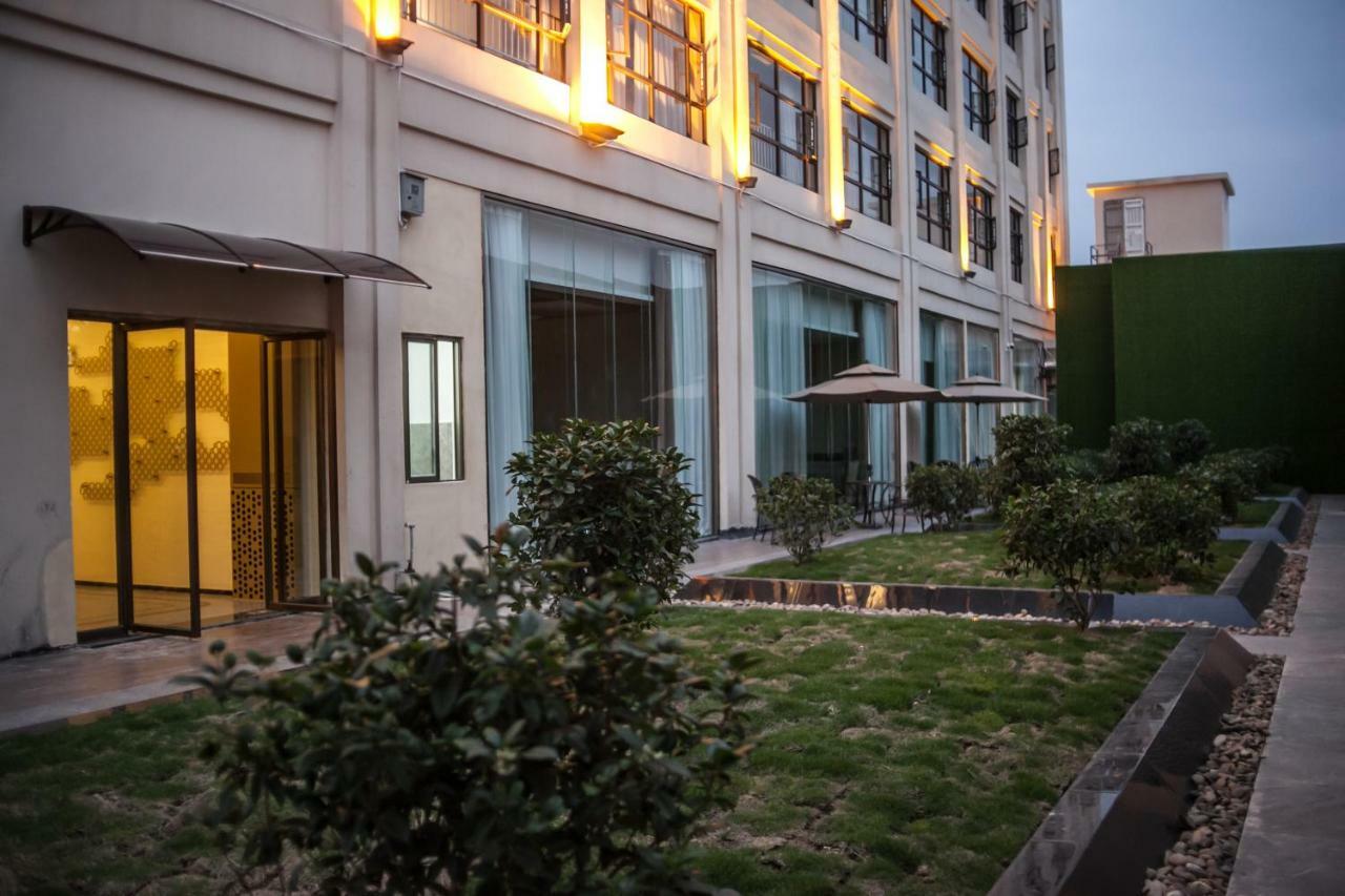 Shunde Spirior Hotel Foshan Esterno foto