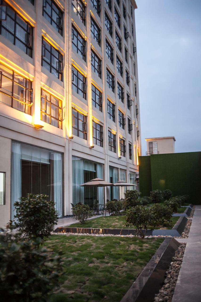 Shunde Spirior Hotel Foshan Esterno foto
